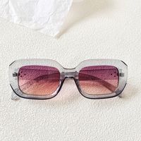 Estilo Ig Vacaciones Estilo De Moda Color Sólido Ordenador Personal Resina Marco Ovalado Fotograma Completo Gafas De Sol Mujer sku image 2