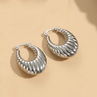 1 Pair Elegant Classic Style Stripe Oval Twist Hollow Out 304 Stainless Steel Earrings sku image 7