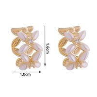 1 Pair Elegant French Style Simple Style Flower Plating Inlay Copper Artificial Pearls Zircon 14k Gold Plated Ear Studs main image 3