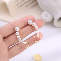 1 Pair Simple Style Round Inlay Alloy Pearl Ear Studs main image 4