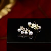 1 Paar Retro Französische Art Pendeln Runden Überzug Inlay Kupfer Künstliche Perlen Zirkon 14 Karat Vergoldet Ohrstecker main image 5