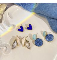 1 Pair Simple Style Butterfly Inlay Alloy Opal Ear Studs main image 1