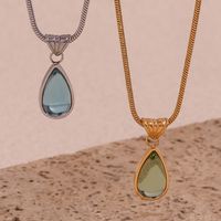Vintage Style Classic Style Water Droplets Stainless Steel Plating Inlay Rhinestones 18k Gold Plated Pendant Necklace main image 4