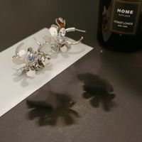 1 Pair Classic Style Flower Plating Metal Earrings sku image 2