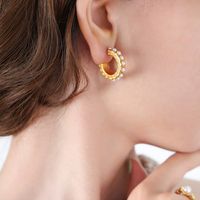 1 Pair Elegant Baroque Style C Shape Plating Inlay Titanium Steel Artificial Pearls 18k Gold Plated Ear Studs main image 6