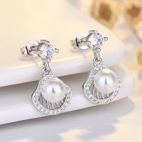 1 Pair Elegant Lady Geometric Plating Inlay Copper Artificial Pearls Zircon Drop Earrings main image 4