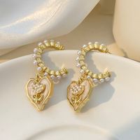 1 Paar Ig-stil Herzform Blume Überzug Inlay Legierung Künstliche Perlen 14 Karat Vergoldet Tropfenohrringe main image 4