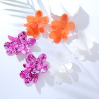 1 Pair Ig Style Elegant Flower Carving Arylic Drop Earrings main image 6
