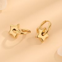 1 Paar Lässig Elegant Einfacher Stil Stern Polieren Überzug Titan Stahl 18 Karat Vergoldet Ohrringe main image 2