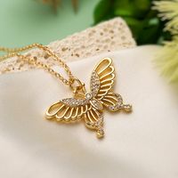 Retro Commute Butterfly Copper Plating Inlay Zircon 18k Gold Plated Pendant Necklace sku image 1