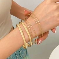 Wholesale Jewelry Vintage Style Simple Style Solid Color Alloy 14k Gold Plated Plating Bangle main image 1