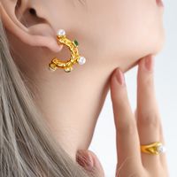 1 Pair Retro Baroque Style C Shape Plating Inlay Titanium Steel Artificial Pearls Glass Stone 18k Gold Plated Ear Studs main image 7