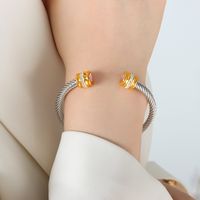 Estilo Simple Brillante Ronda Acero Titanio Enchapado Embutido Circón Chapado En Oro De 18 Quilates. Brazalete sku image 3