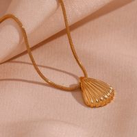 Vintage Style Shell Stainless Steel Plating 18k Gold Plated Pendant Necklace main image 4