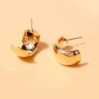 1 Pair Simple Style Solid Color Three-dimensional Metal Ear Studs sku image 1