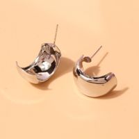 1 Pair Simple Style Solid Color Three-dimensional Metal Ear Studs sku image 2