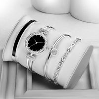 Casual Modern Style Solid Color Jewelry Buckle Quartz Women's Watches main image 3