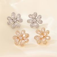 1 Pair Sweet Simple Style Flower Plating Inlay Copper Zircon K Gold Plated Rhodium Plated Ear Studs main image 1