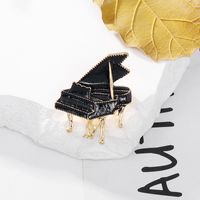 Simple Style Piano Alloy Enamel Unisex Brooches main image 1