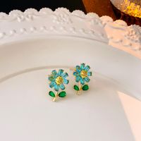 1 Pair Casual Sweet Heart Shape Flower Bow Knot Beaded Plating Inlay Copper Crystal Earrings main image 4
