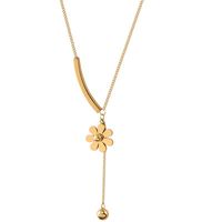 Titanium Steel 18K Gold Plated Simple Style Flower Pendant Necklace main image 6