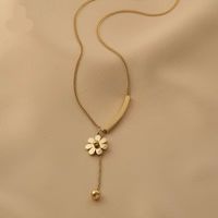 Titanium Steel 18K Gold Plated Simple Style Flower Pendant Necklace main image 2