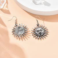 1 Pair Retro Roman Style British Style Sun Alloy Drop Earrings sku image 1