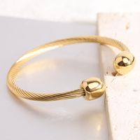 Simple Style C Shape Spiral Stripe Stainless Steel Plating Twisted Cable Bracele main image 4