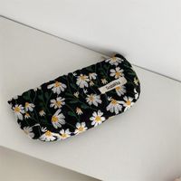 Women's All Seasons Canvas Corduroy Flower Vintage Style Square Zipper Cosmetic Bag sku image 2