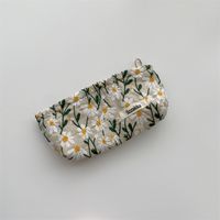 Women's All Seasons Canvas Corduroy Flower Vintage Style Square Zipper Cosmetic Bag sku image 3