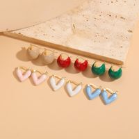 1 Piece Elegant Luxurious Classic Style Heart Shape Asymmetrical Plating Copper 14k Gold Plated Hoop Earrings main image 1