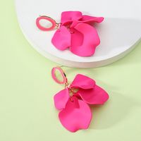 1 Pair Elegant Romantic Sweet Petal Spray Paint Painted Inlay Zinc Alloy Acrylic Dangling Earrings sku image 2