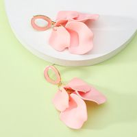 1 Pair Elegant Romantic Sweet Petal Spray Paint Painted Inlay Zinc Alloy Acrylic Dangling Earrings sku image 3