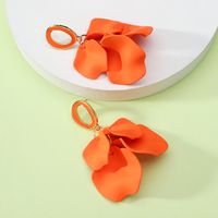 1 Pair Elegant Romantic Sweet Petal Spray Paint Painted Inlay Zinc Alloy Acrylic Dangling Earrings sku image 4