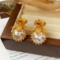 1 Pair Elegant Retro Heart Shape Flower Plating Inlay Copper Pearl Earrings sku image 12