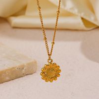 304 Stainless Steel 18K Gold Plated Lady Plating Flower Pendant Necklace main image 5