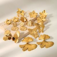 1 Paar Moderner Stil Künstlerisch Blume Schmetterling Überzug Titan Stahl Ohrringe main image 1