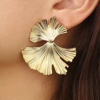 1 Pair Modern Style Artistic Flower Butterfly Plating Titanium Steel Earrings main image 4