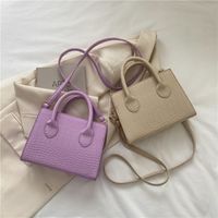 Women's Small Pu Leather Solid Color Streetwear Square Zipper Handbag main image 4