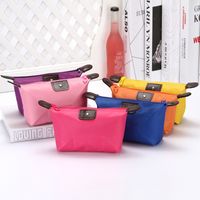 Femmes Moyen Toutes Les Saisons Nylon Couleur Unie De Base Forme De Boulette Fermeture Éclair Sac En Forme De Nuage Trousse De Maquillage main image 5