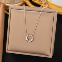 304 Stainless Steel 18K Gold Plated Elegant Lady Plating U Shape Pendant Necklace sku image 1