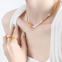 Elegant Barocker Stil Stern Süßwasserperle Titan Stahl Perlen Überzug 18 Karat Vergoldet Halskette main image 2