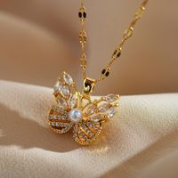 Sweet Simple Style Butterfly Titanium Steel Copper Plating Hollow Out Inlay Pearl Zircon Pendant Necklace main image 3