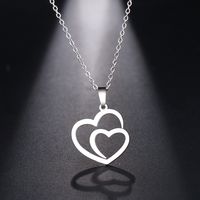 Simple Style Heart Shape Stainless Steel Necklace main image 1