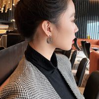 1 Pair Elegant Retro Lady Geometric Inlay Alloy Zircon Ear Studs main image 1