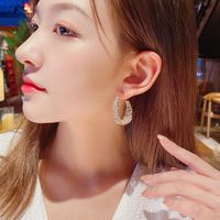 1 Pair Elegant Retro Lady Geometric Inlay Alloy Zircon Ear Studs main image 3