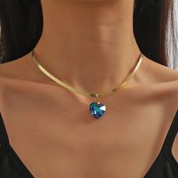 Simple Style Heart Shape Artificial Crystal Alloy Plating Inlay Artificial Gemstones Women's Pendant Necklace main image 4
