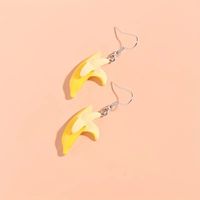1 Paire Drôle Sucré Banane Placage Résine Synthétique Plaqué Argent Boucles D'oreilles main image 2