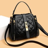 Women's Small Summer Pu Leather Classic Style Handbag main image 6