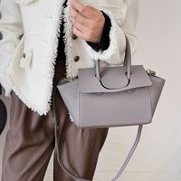 Women's Small Summer Pu Leather Classic Style Handbag main image 5